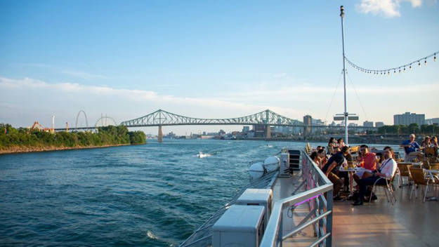 Vue sur le Pont Jacques-Cartier