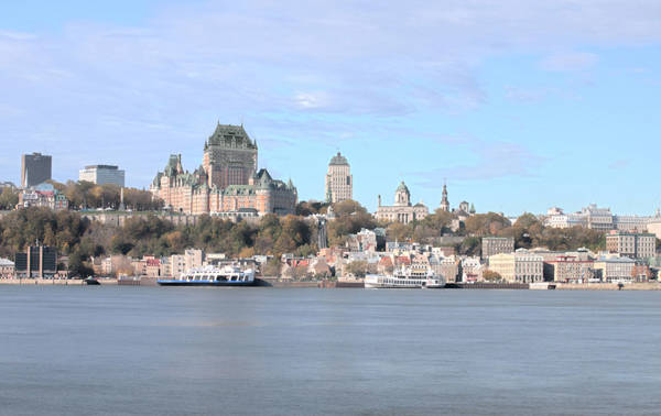 Louis Jolliet accosté au quai Chouinard