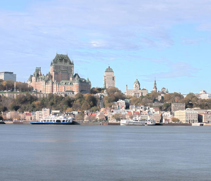 Louis Jolliet accosté au quai Chouinard