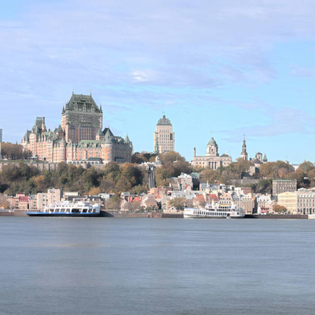 Louis Jolliet accosté au quai Chouinard