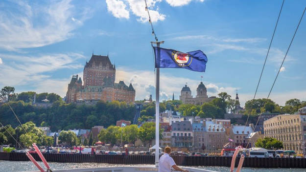 Vue sur le Château Frontenac du Louis-Jolliet