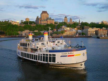 AML Louis Jolliet in front of Quebec City